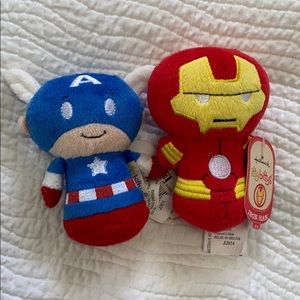 NWT ittybittys hallmark Ironman & captain America